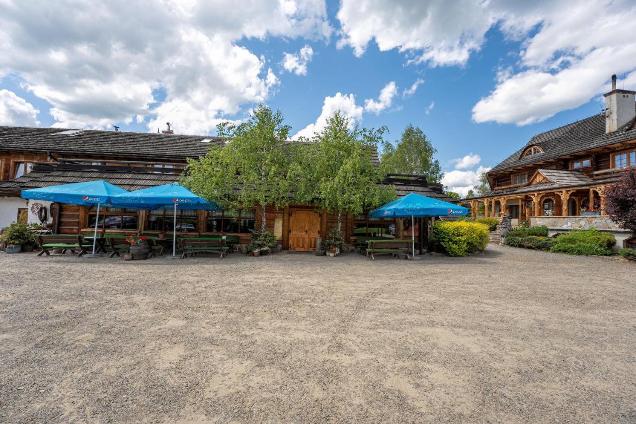 Bed and Breakfast Gosciniec Debowa Gazdowka Ustrzyki Dolne Esterno foto