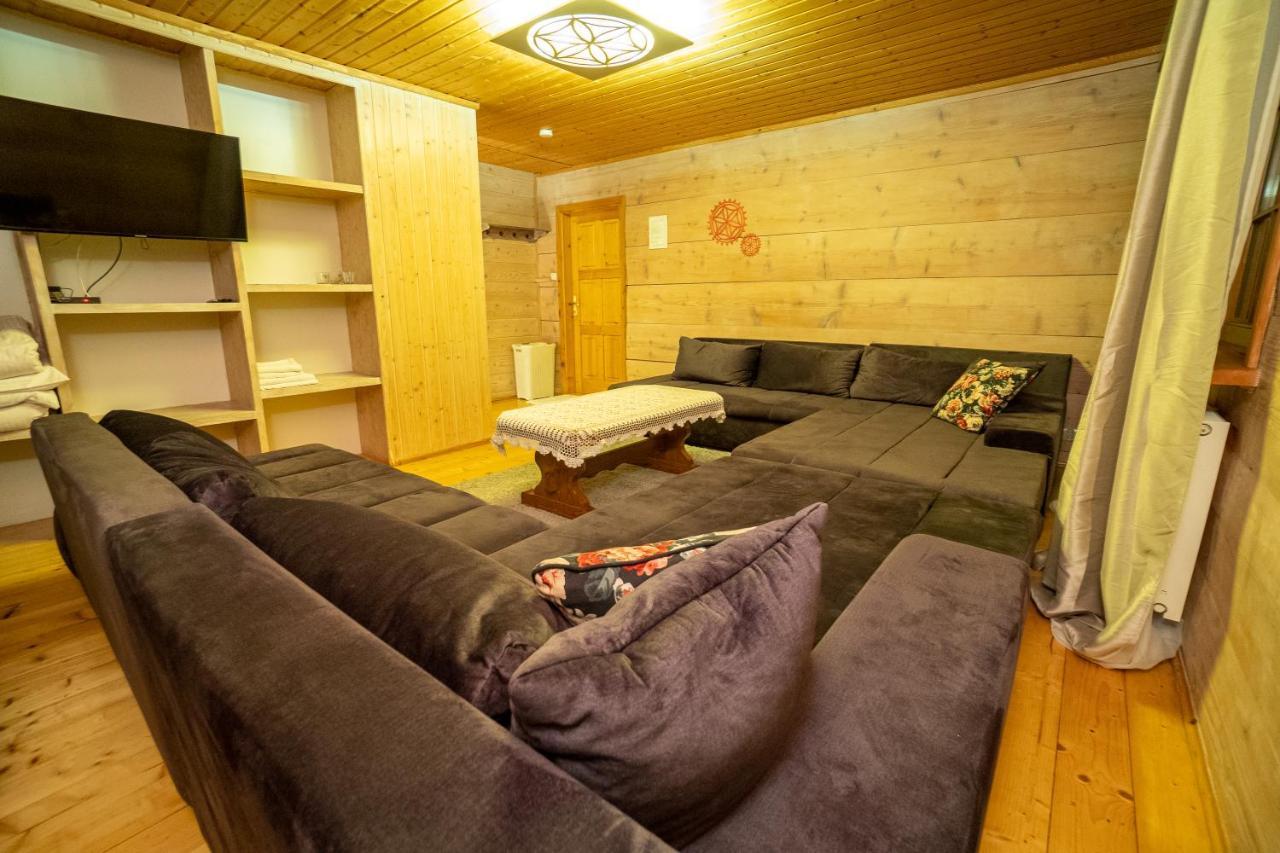 Bed and Breakfast Gosciniec Debowa Gazdowka Ustrzyki Dolne Esterno foto
